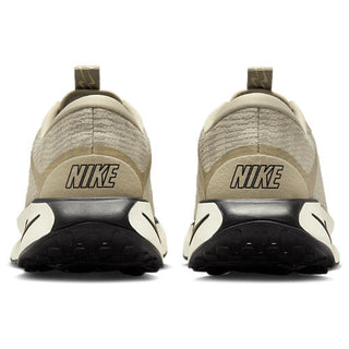 Nike Escape Momentum