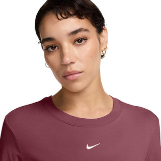 Nike Chill Knit Crop