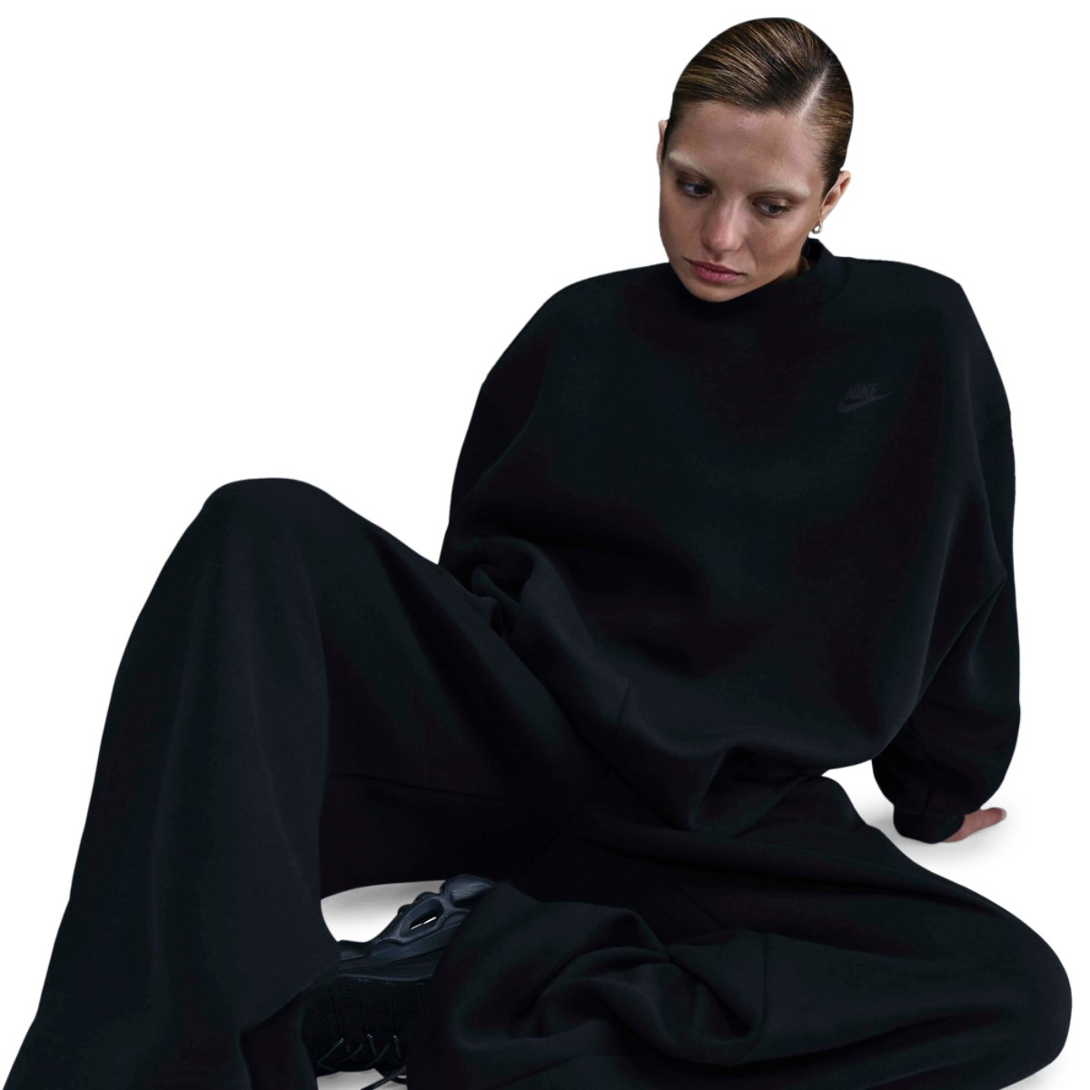 Nike Tech Fleece Oversized Crew