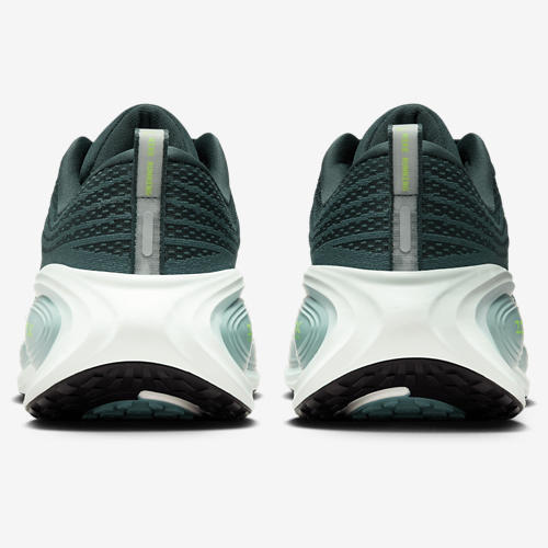 Nike Vomero Plus
