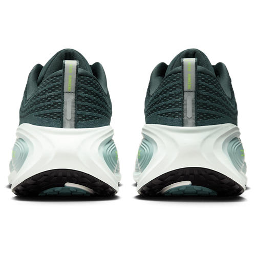 Nike Vomero Plus